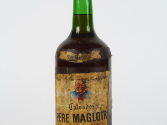 Vente aux enchères 1 VIEILLE BOUTEILLE (1 L) CALVADOS PÈRE MAGLOIRE - EA