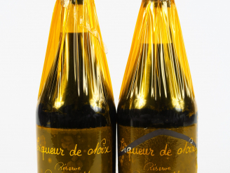 Vente aux enchères 2 BOUTEILLES LIQUEUR DE NOIX RAMOND   FILS