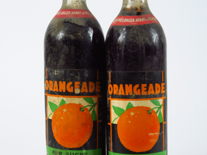 2 VIEILLES BOUTEILLES (1 l) ORANGEADE