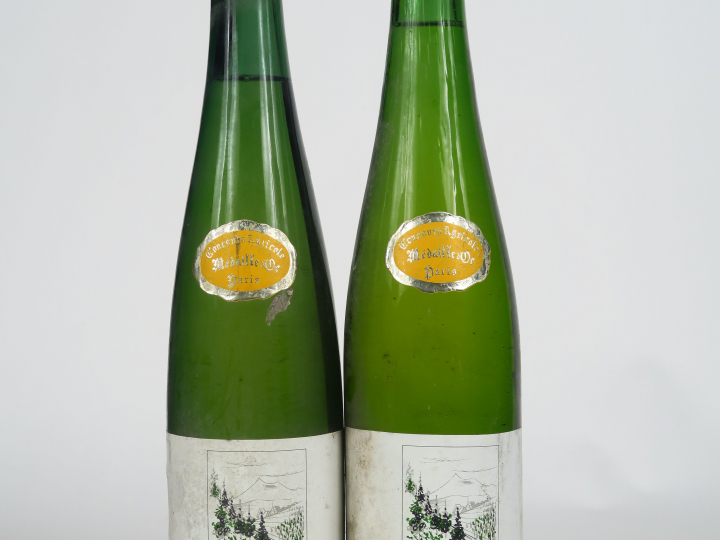 2 BOUTEILLES GEWURZTRAMINER SAVOUR CLUB - 1964 - 1 à 2 CM/1 à 4,5 CM/E