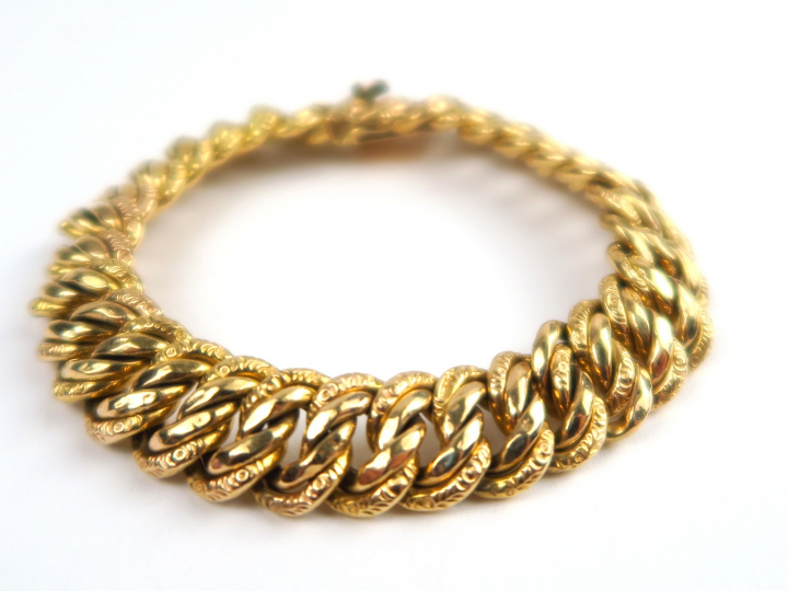 Bracelet maille américaine en or. Poids : 21,13 g