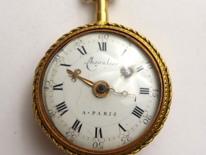 Montre de gousset XVIIIe en or, cadran et mécanisme signés Chevalier à