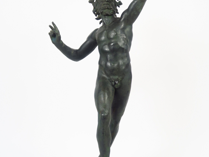 "Faune de Pompéï" Sculpture XIXème en bronze à patine verte. H. 84 cm