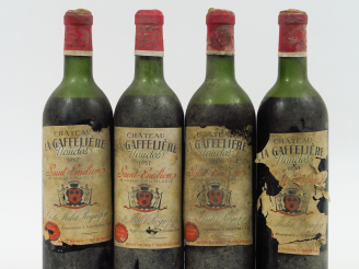 Vente aux enchères 4 BOUTEILLES CHÂTEAU LA GAFFELIERE 1er GCC ST EMILION - 1957 - 1 MEP/3