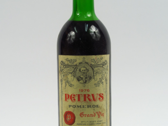 Vente aux enchères 1 BOUTEILLE CHÂTEAU PETRUS POMEROL - 1976 - HEP/ELA