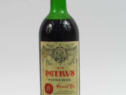 1 BOUTEILLE CHÂTEAU PETRUS POMEROL - 1976 - HEP-MEP/ELA/ELT/CAPS CORRO