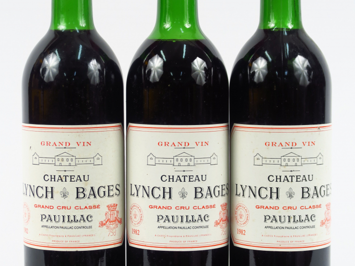 3 BOUTEILLES CHÂTEAU LYNCH BAGES GCC PAUILLAC - 1982 - 2 BG/1 LB-HEP