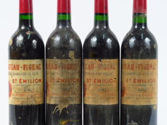 Vente aux enchères 4 BOUTEILLES CHÂTEAU FIGEAC 1er GCC ST EMILION - 1992 - EA