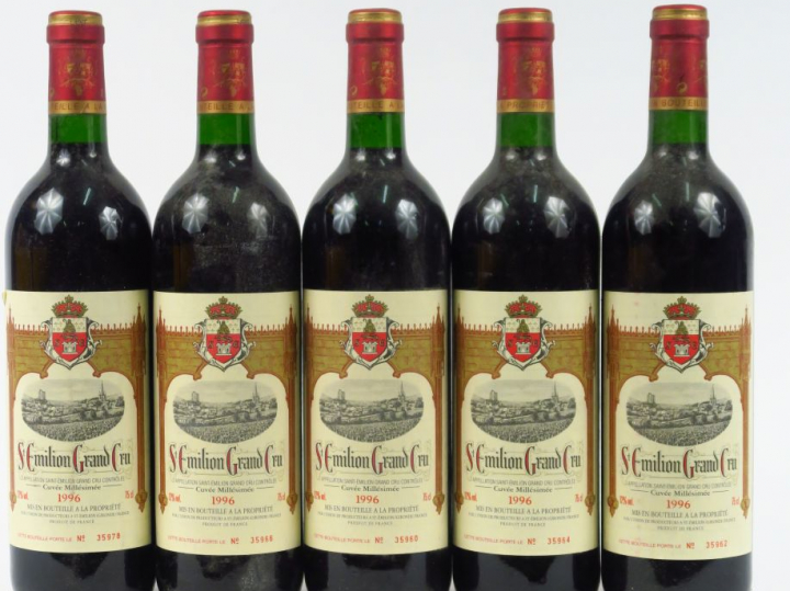 5 BOUTEILLES ST EMILION GC - 1996