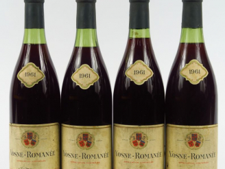 Vente aux enchères 4 BOUTEILLES VOSNE ROMANEE J. THORIN - 1961 - 1,5 CM/2 CM/2,5 CM/3 CM/