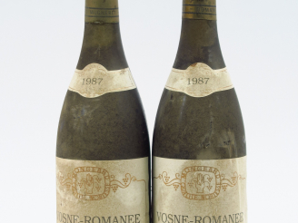 Vente aux enchères 2 BOUTEILLES VOSNE ROMANEE MONGEARD MUGNERET - 1987 - CAPS AB/CAPS COR