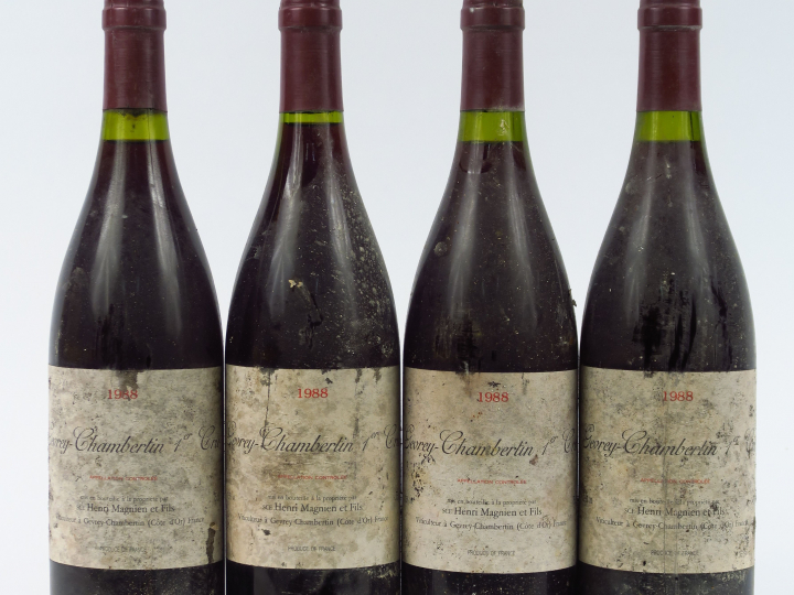 4 BOUTEILLES GEVREY CHAMBERTIN 1er CRU H. MAGNIEN - 1988 - EA