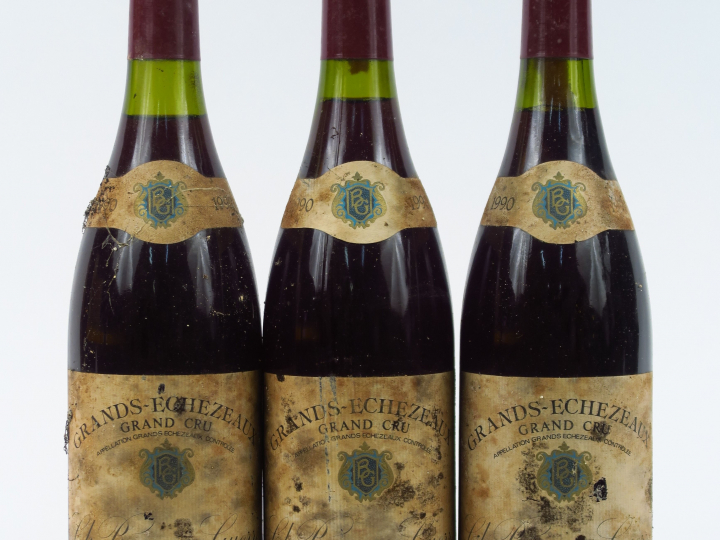 3 BOUTEILLES GRANDS ECHEZEAUX GC CHÂTEAU BONNES   GUERRE - 1990 - 2 CM