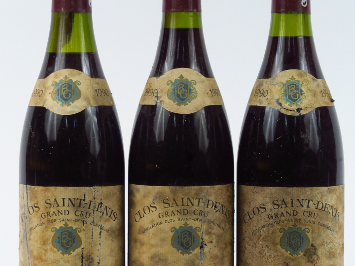 3 BOUTEILLES CLOS ST DENIS GC CHÂTEAU BONNES   GUERRE - 1990 - 2 CM/2,