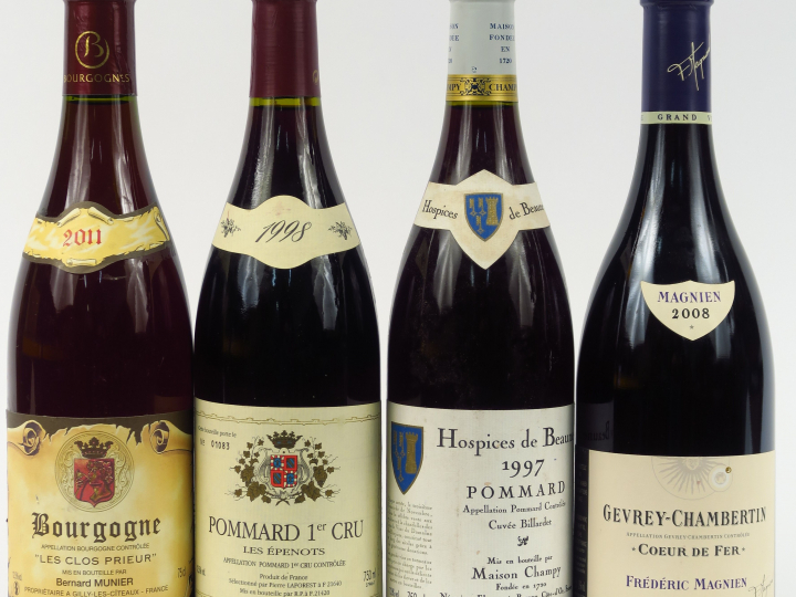 4 BOUTEILLES : 1 POMMARD 'CUVEE BILLARDET' HOSPICES DE BEAUNE CHAMPY 1