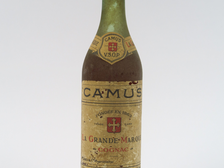 1 VIEILLE BOUTEILLE COGNAC 'LA GRANDE MARQUE' CAMUS - BS/ELA