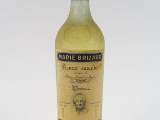 Vente aux enchères 1 VIEILLE BOUTEILLE ANISETTE LIQUEUR SUPERFINE MARIE BRIZARD
