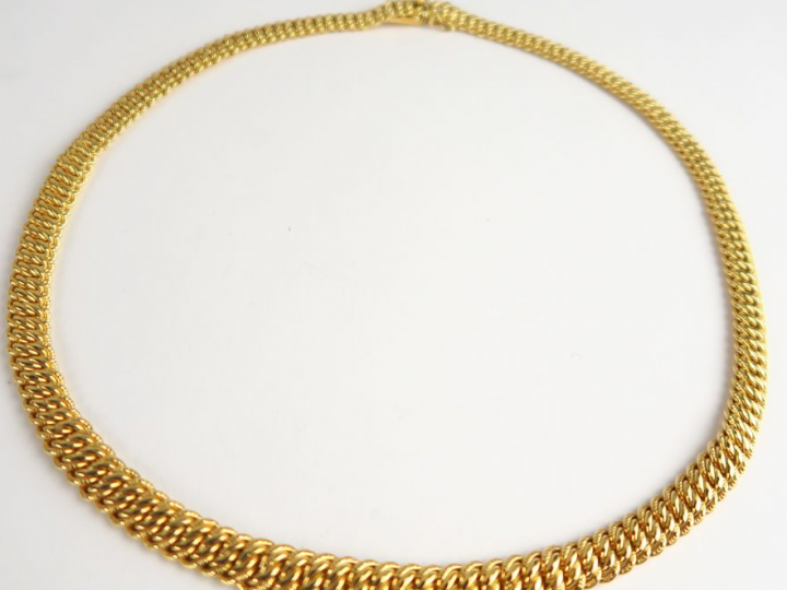 Collier en or. Poids : 29 g