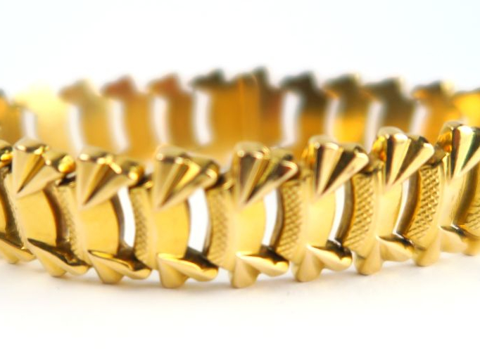 Bracelet de style Art Déco en or. Poids : 22,9 g