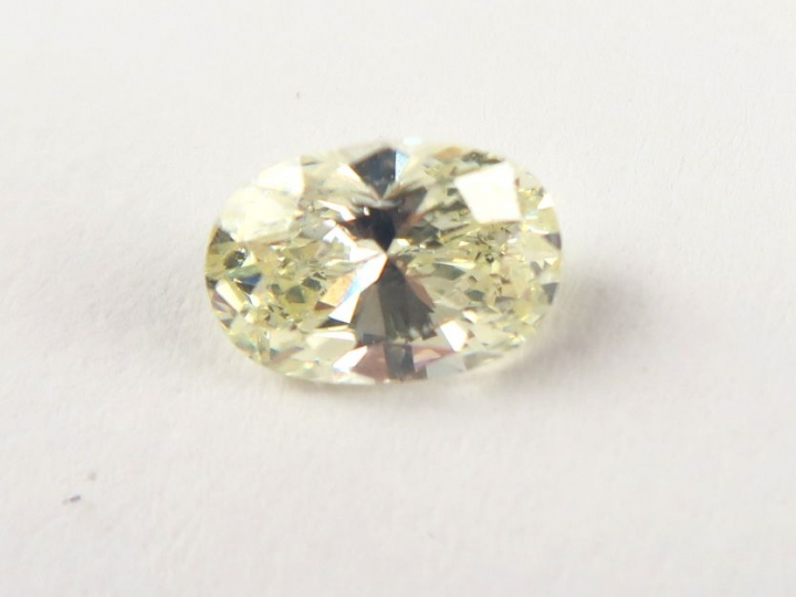 Diamant sur papier, de forme ovale, 1,35 cts, M, SI1. Avec son certifi