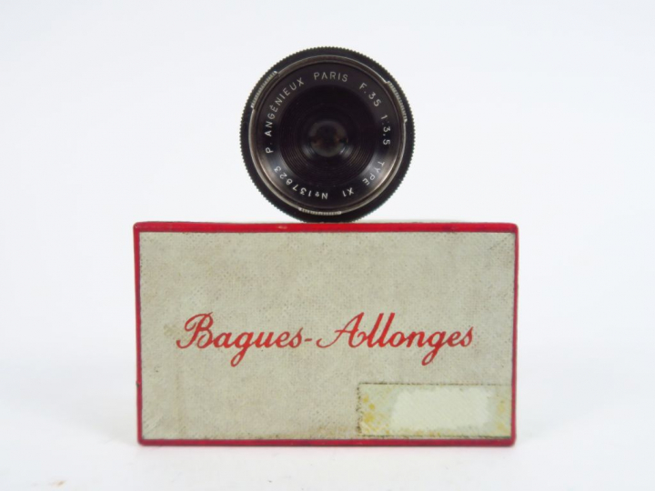 P. Angenieux. Objectif 3,5/35 type X1 numéro 137823 couplé Leica. On y