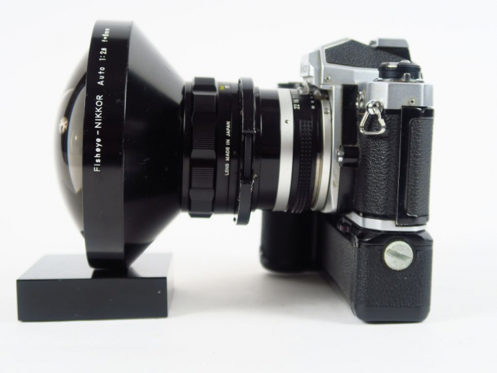 NIKON FM. Numéro 2262717 avec moteur MD-11. Objectif Nikon Nippon Koga