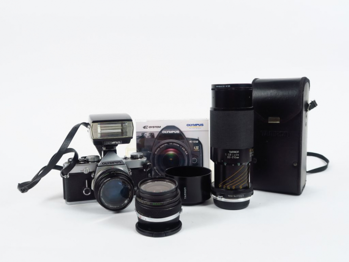 OLYMPUS. Boitier OM-1n. Cond B. Objectif Zuiko 2,8/35. Objectif Zuiko 