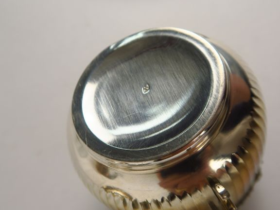 PUIFORCAT. Service tête à tête en argent, poinçon Minerve, à décor de 