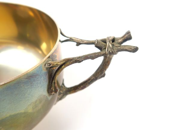 Paire de tasses et sous tasses à thé en argent, poinçon Minerve. Prise