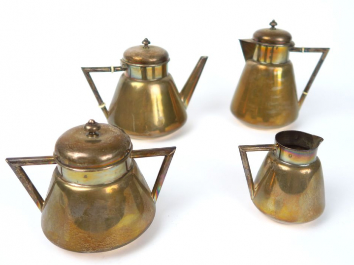 Service égoïste Art Déco en argent, poinçon Minerve, comprenant deux v