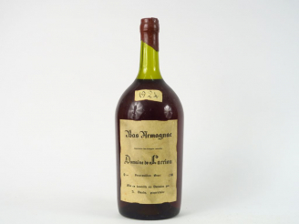 Vente aux enchères 1 POT (2,5 L) BAS ARMAGNAC DOMAINE DE LARRIOU - 1924