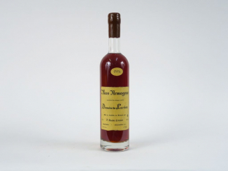 Vente aux enchères 1 BOUTEILLE BAS ARMAGNAC DOMAINE DE LARRIOU 42° - 1974