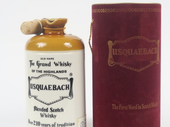 1 BOUTEILLE USQUAEBACH (75 cl) - Embouteilleur : Douglas Laing - 43° -