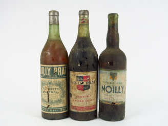 Vente aux enchères 3 TRES VIEILLES BOUTEILLES NOILLY PRAT - BS