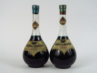 Vente aux enchères 2 VIEILLES BOUTEILLES CREME DE MENTHE BORVILI