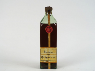 Vente aux enchères 1 VIEILLE BOUTEILLE LIQUEUR DES GREGORIENS