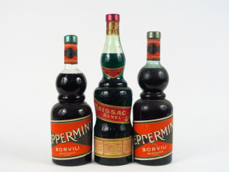 Vente aux enchères 3 VIEILLES BOUTEILLES PEPERMINT : 1 RAISSAC - 2 BORVILI