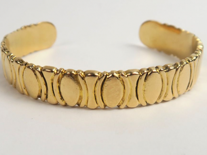 Bracelet jonc en or. Poids : 39,7 g AC