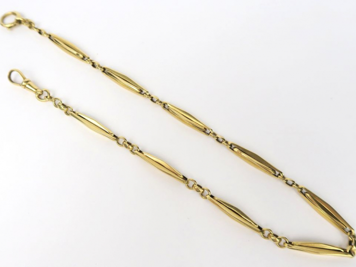 Giletière en or. Poids : 19,2 g