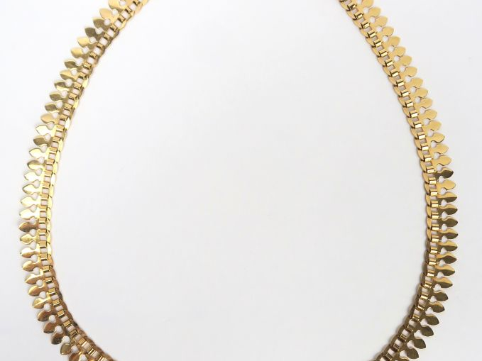 Collier draperie en or. Poids : 16,7 g