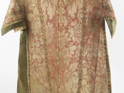 Somptueuse dalmatique Louis XV avec son manipule, étoffe façonnée,à dé