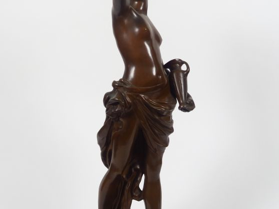 A. MANUELO. "Jeune fille à la coupe et au pichet" Sculpture en bronze 