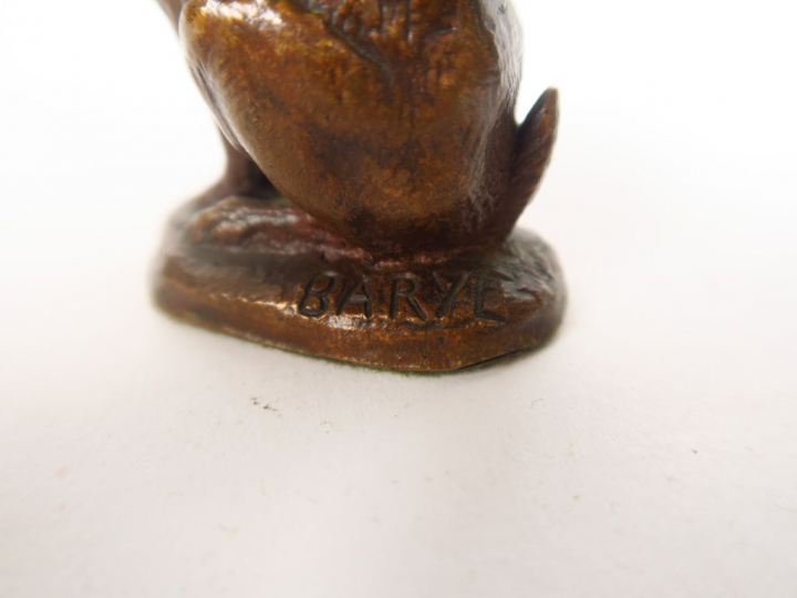 BARYE. "Lièvre". Sculpture en bronze à patine médaille, fonte Barbedie