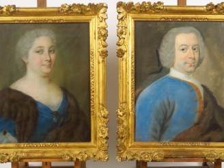 Vente aux enchères 	Ecole française XVIIIème « Portraits de monsieur et de madame » Paire
