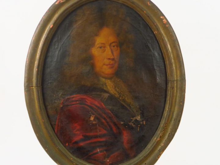 Ecole française XVIIIème "Portraits de monsieur et madame". Paire d'hu