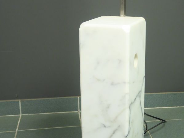 FLOS. Grand lampadaire ‘Arco’.