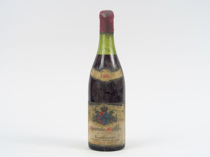 1 BOUTEILLE CHAMBOLLE MUSIGNY B. MUGNERET - 1961 - 4 CM