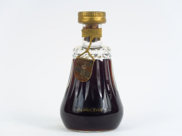 1 BOUTEILLE GRANDE FINE CHAMPAGNE BISQUIT DUBOUCHE NAPOLEON - COFFRET/