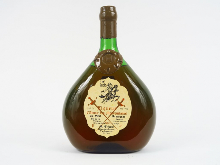 1 MAGNUM LIQUEUR D'AMOUR DES MOUSQUETAIRES AU VIEIL ARMAGNAC 37° M. TR