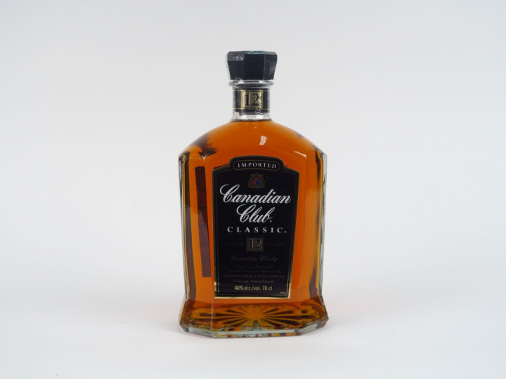 1 BOUTEILLE WHISKY CANADIAN CLUB 'CLASSIC' 12 ANS - COFFRET